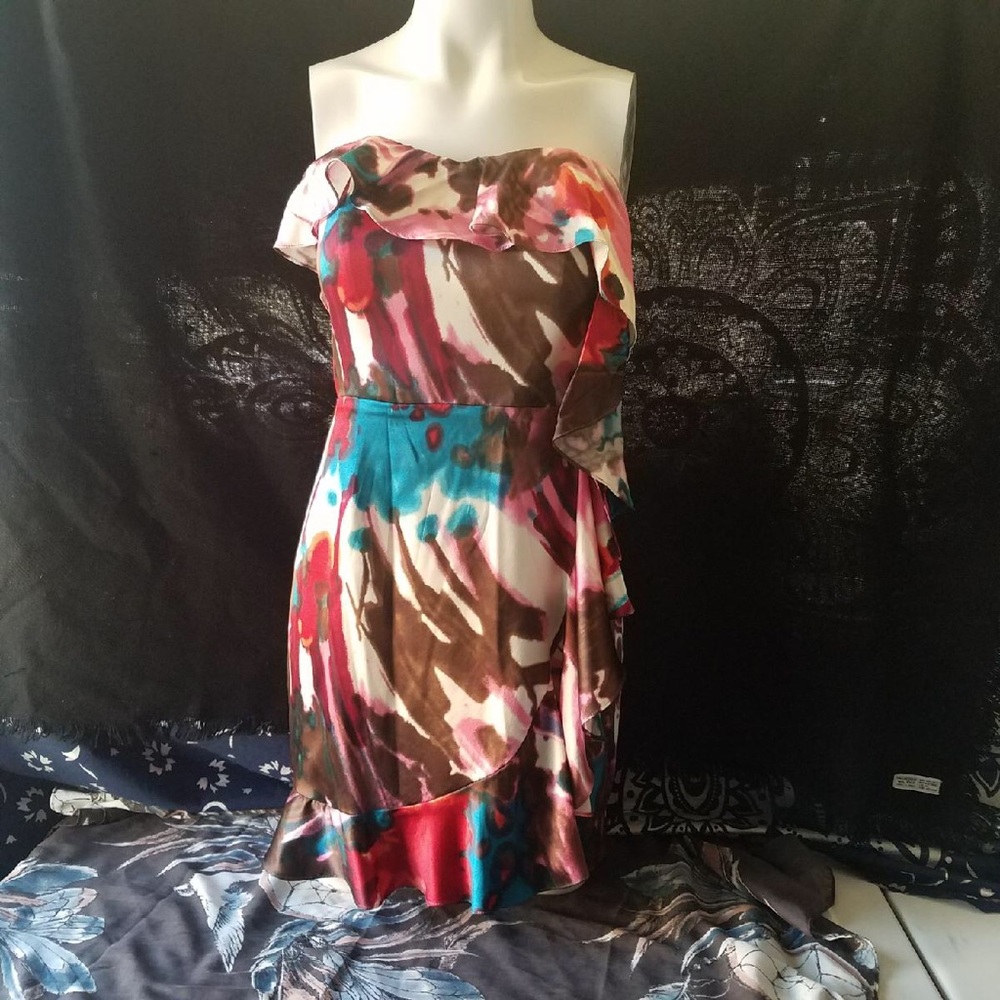 EXPRESS COLORFUL DRESS SIZE 6